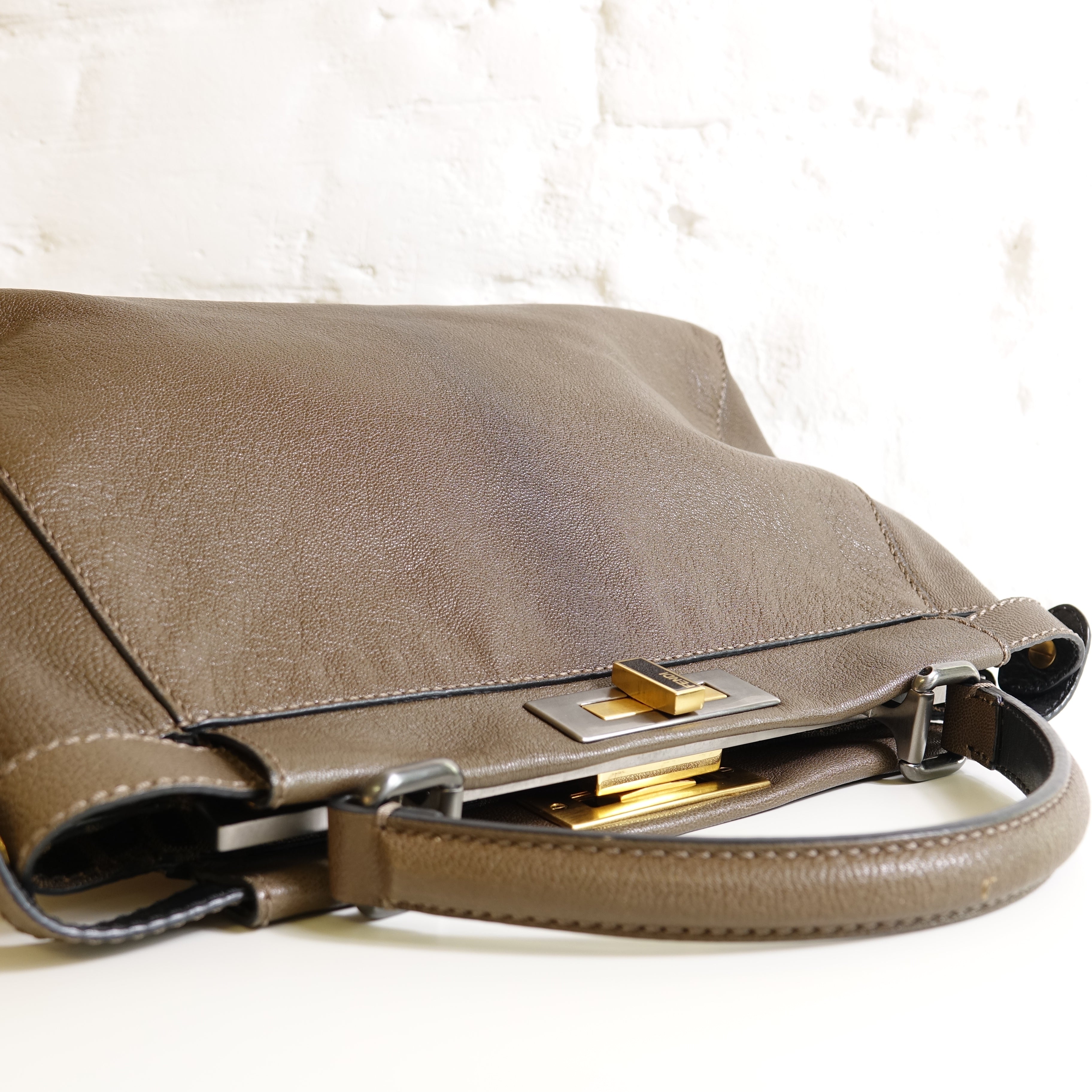 Fendi Peekaboo marron Lola Collective