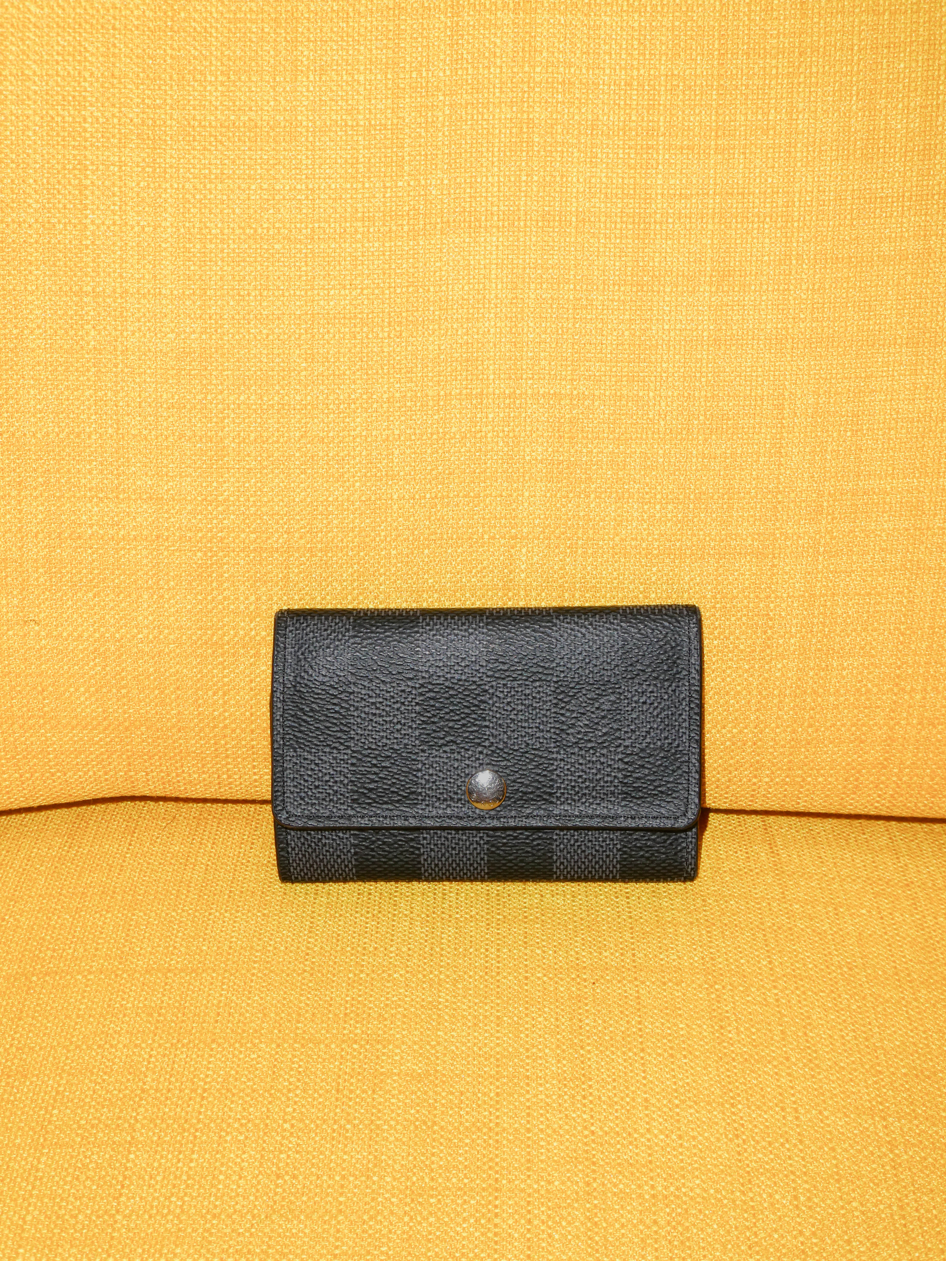 Louis Vuitton Porte clés (6) damier noir Lola Collective